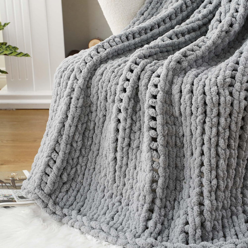 Chunky Knit Throw Blanket for Couch, Light Grey Throw Blanket 50"x60"