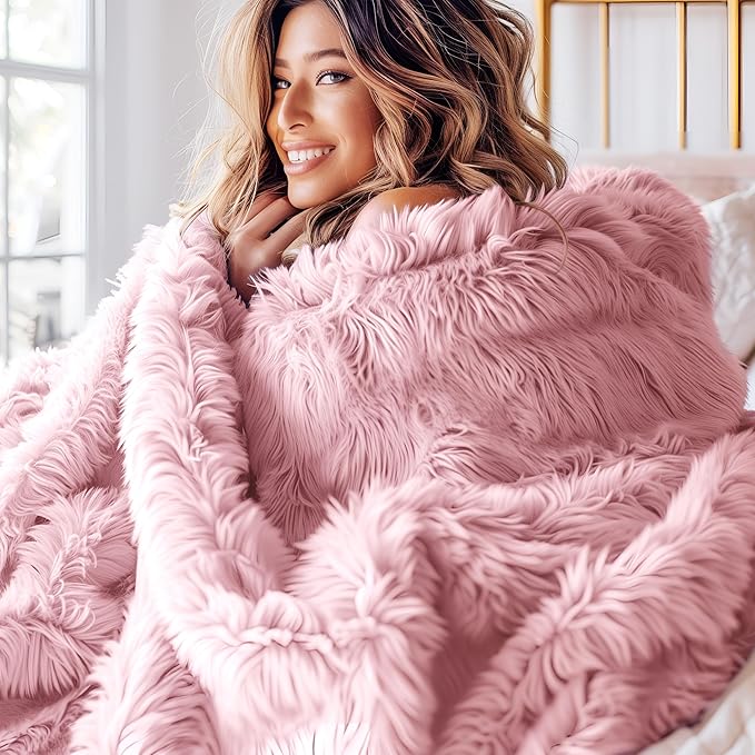 Bedsure GentleSoft Fuzzy Sherpa Faux Fur Twin Blanket Pink Cozy Gifts - Image 2