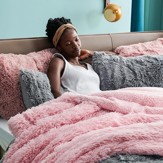 Bedsure GentleSoft Fuzzy Sherpa Faux Fur Twin Blanket Pink Cozy Gifts - Image 8