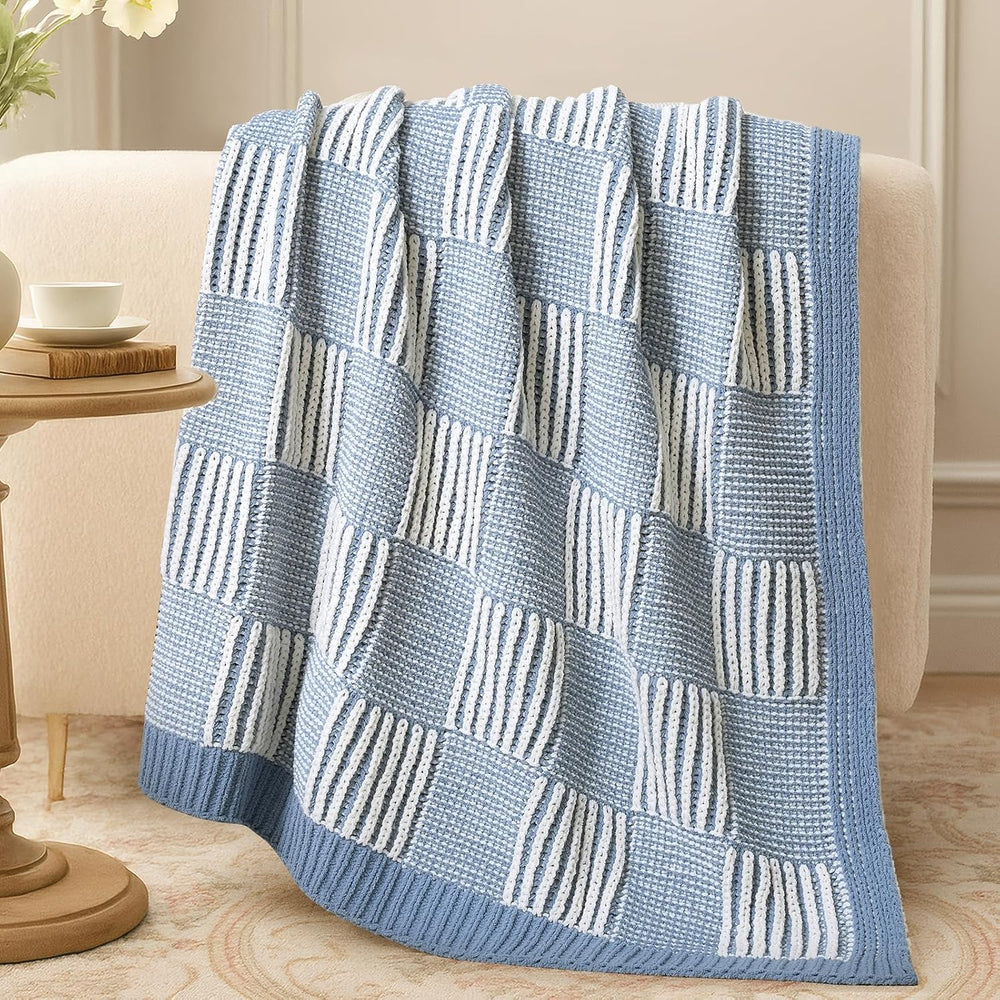 Amélie Home Checkered Knit Throw Blanket for Couch, Blue 50"x60"