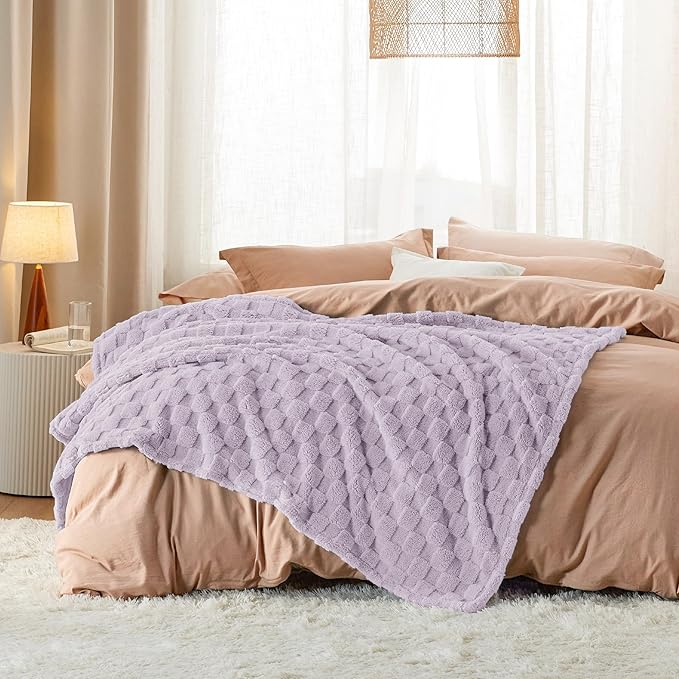 Bedsure GentleSoft Lavender Fog Twin XL Blanket - Image 5