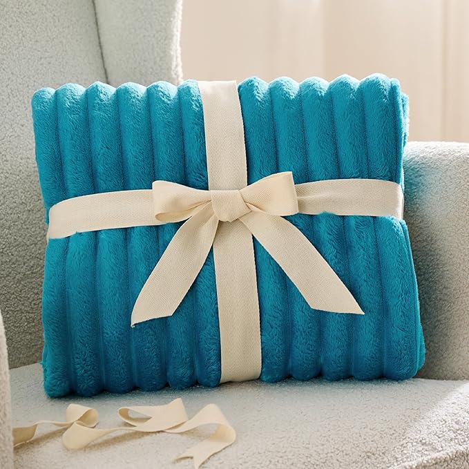Bedsure GentleSoft Teal Twin Blanket - Image 7