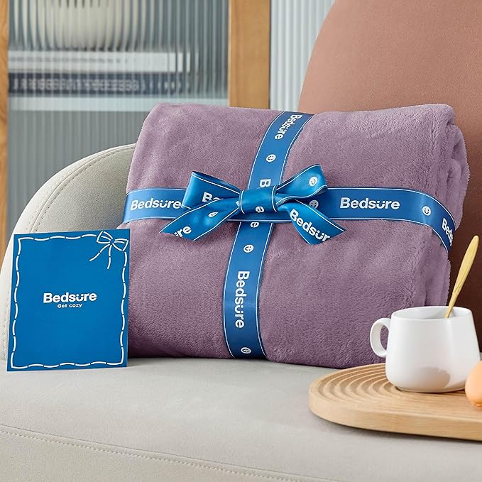 Bedsure GentleSoft Fleece Blankets Twin Size Fog Purple - Image 7