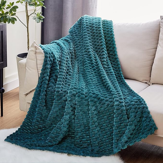 EXQ Home King Size Blanket for Bed or Couch - Image 3