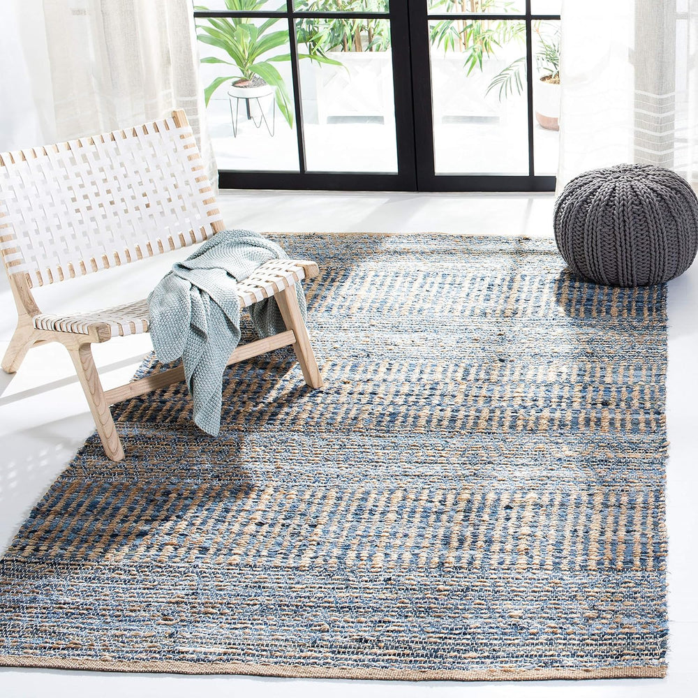SAFAVIEH Cape Cod Collection Area Rug - 5' x 8', Natural & Blue, ...